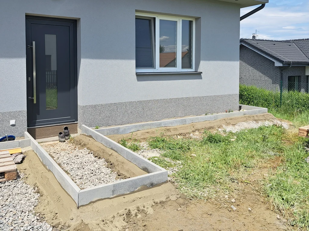 Betonáž obrubníku