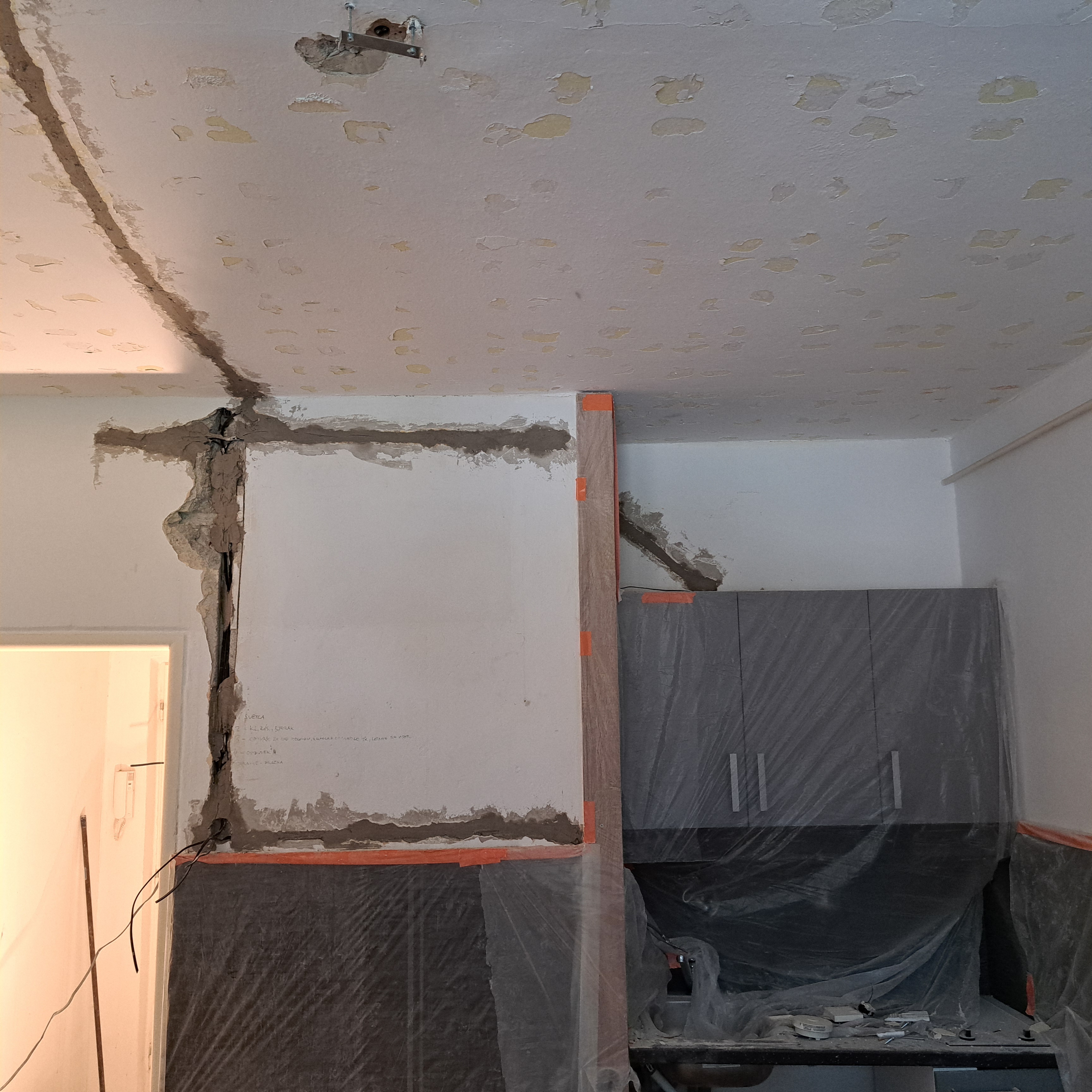 Rozvody elektro - během úprav